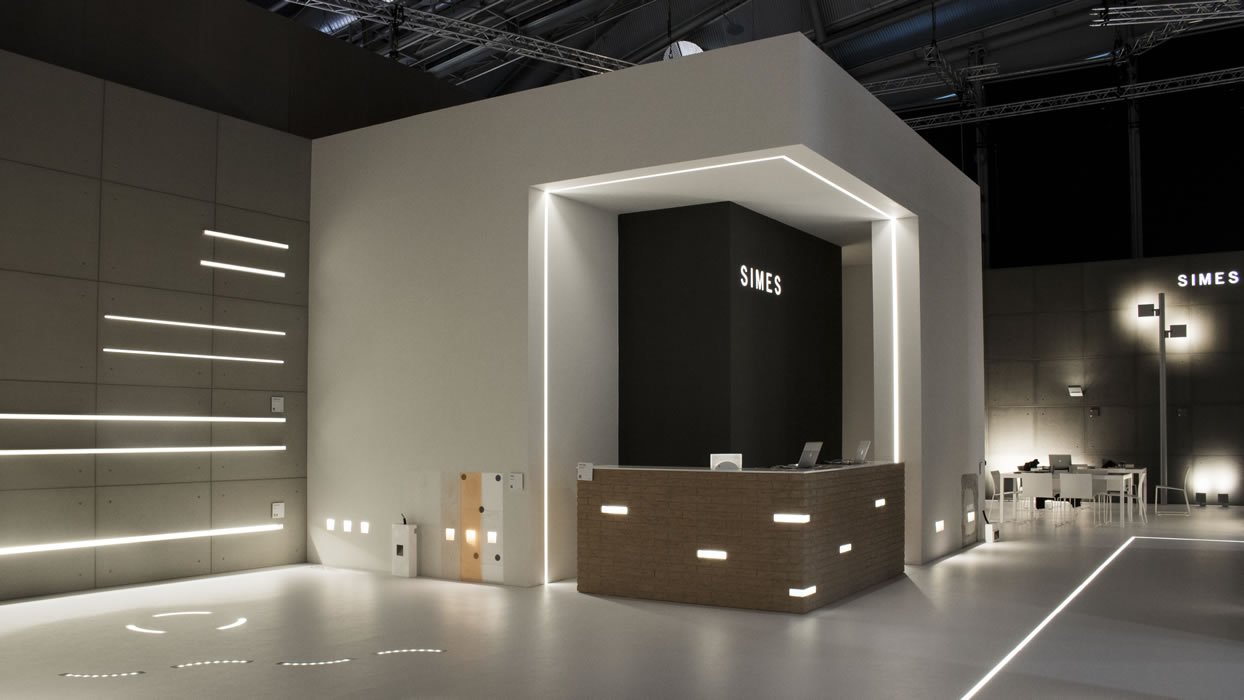 Stand Simes, Light+Building 2018, Frankfurt, Germany © Simes S.p.A.