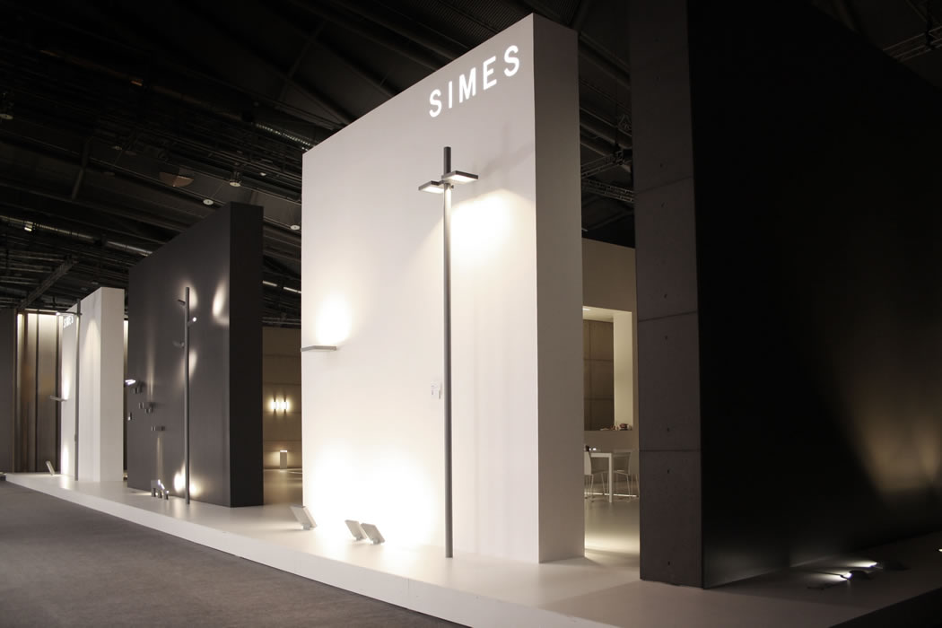 Stand Simes, Light+Building 2016, Frankfurt, Germany © Simes S.p.A.